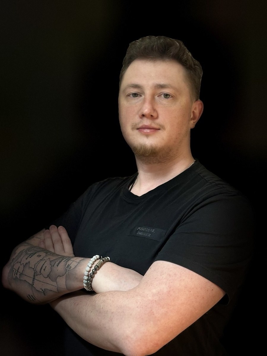 Андрей Гончар